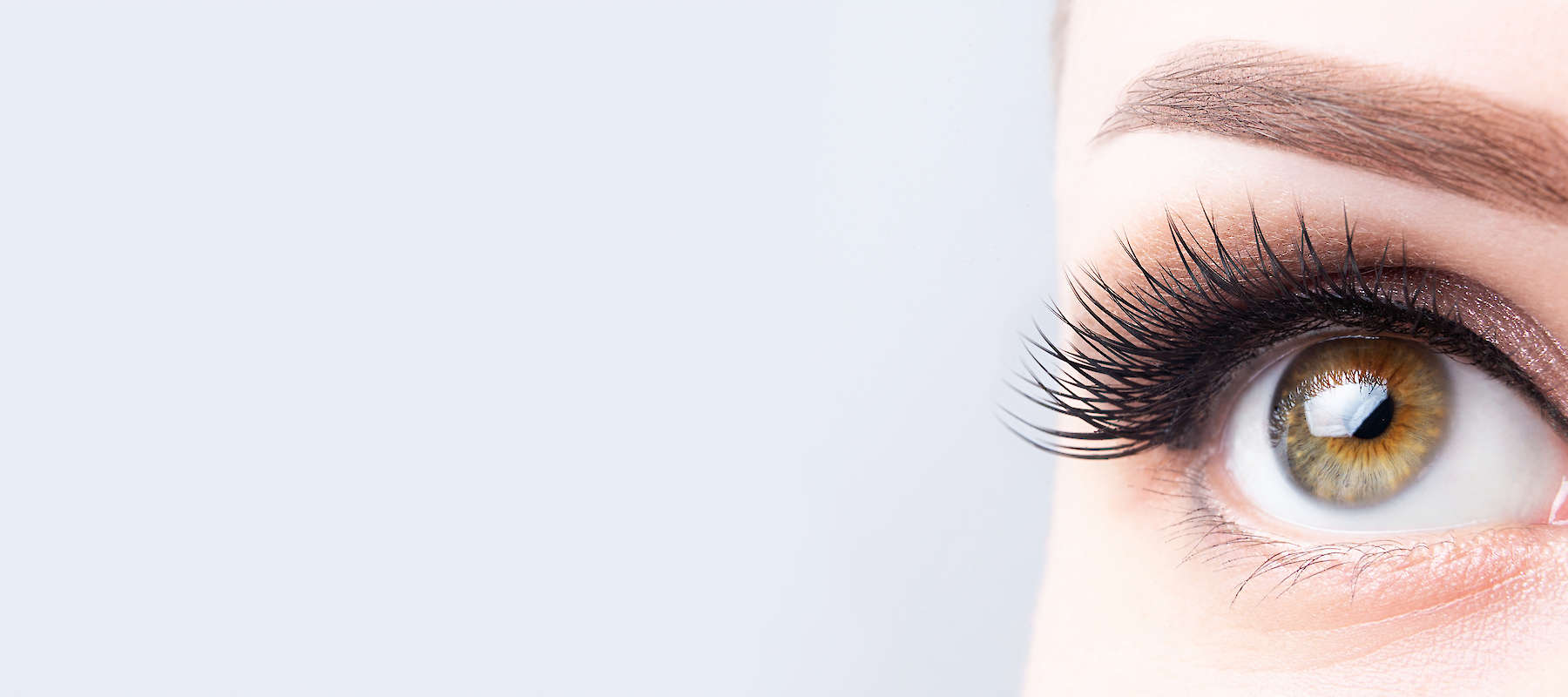 Vereinbare ein Termin für die Wimpernverlängerung bei Académie de Beauté im Heuchelheim